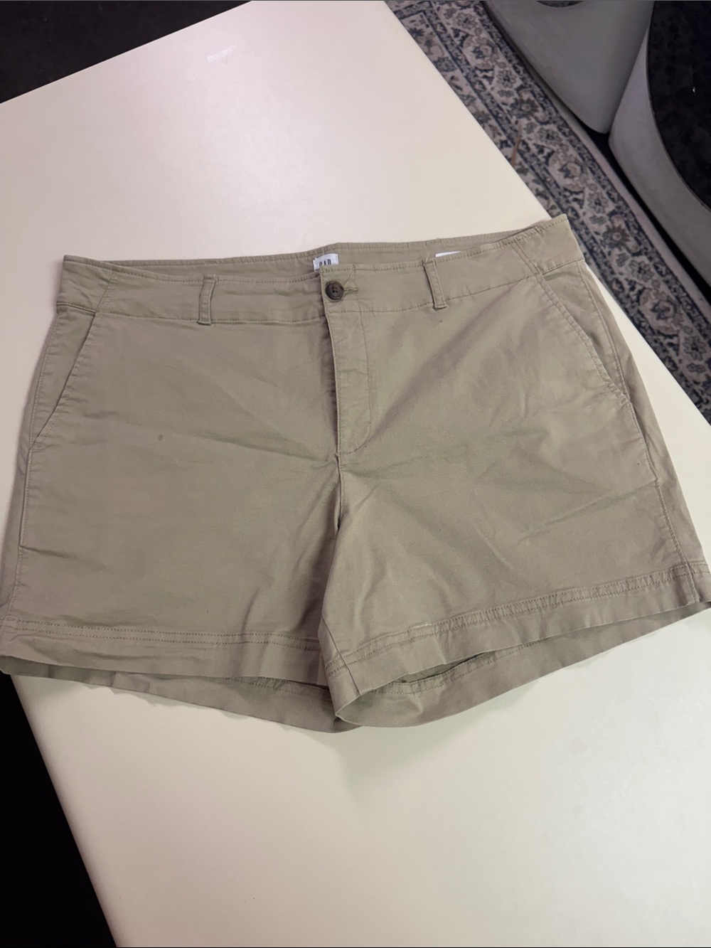 GAP Women's Tan Cotton 5” Shorts